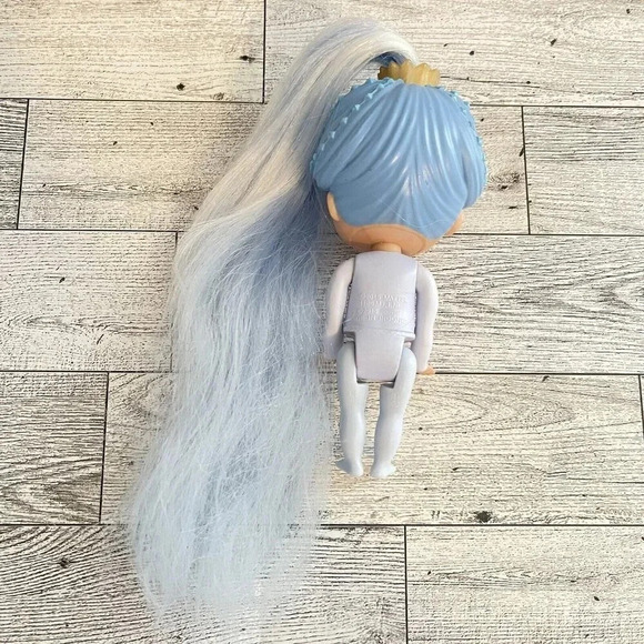 2015 Fisher Price Nickelodeon 6" Shimmer & Shine Layla Doll with Baby Blue Hair. - Picture 4 of 8